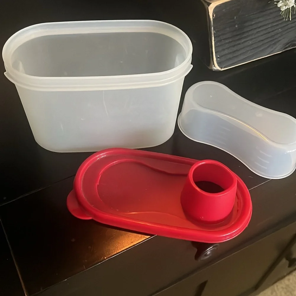 Vintage Tupperware modular mate oval container with pour spout and measuring cup